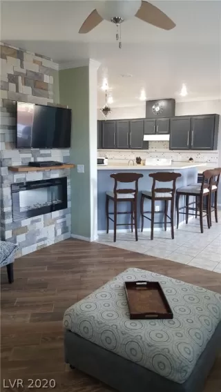 Photo #6: 2226100 Listing