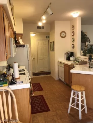 Photo #6: 2226107 Listing 