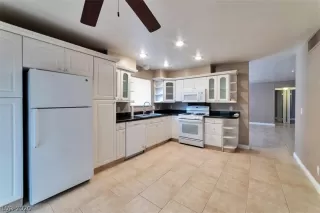 Photo #1: 2226117 Listing 