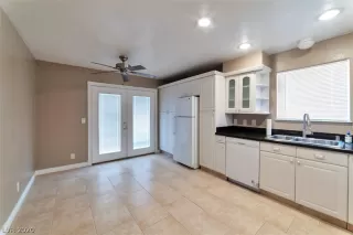 Photo #4: 2226117 Listing 