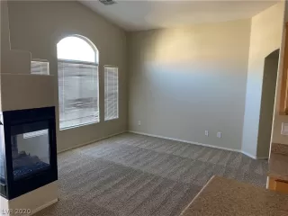 Photo #6: 2226156 Listing