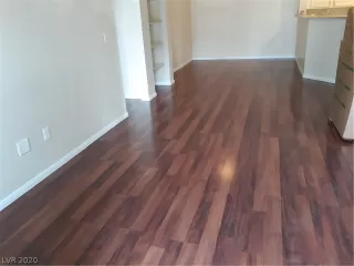 Photo #3: 2226194 Listing