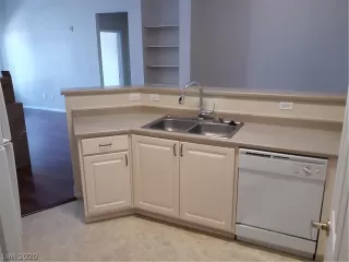 Photo #6: 2226194 Listing