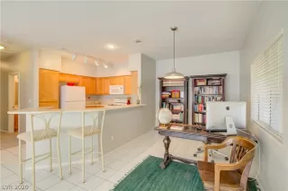 Photo #5: 2226231 Listing