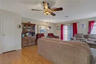 Photo #5: 2226245 Listing 