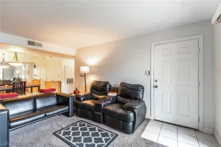 Photo #4: 2226257 Listing 