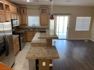 Photo #3: 2226299 Listing 