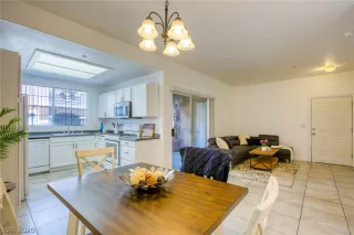 Photo #3: 2226334 Listing 