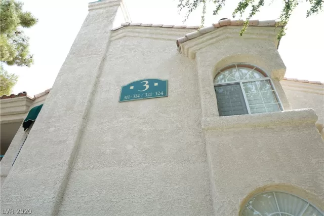 MLS: 2226342 Condo For Sale