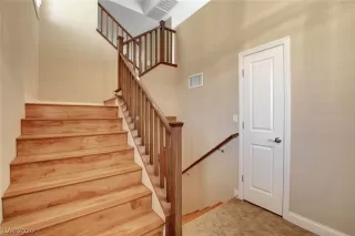 Photo #1: 2226406 Listing