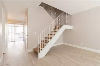 Photo #2: 2226414 Listing 