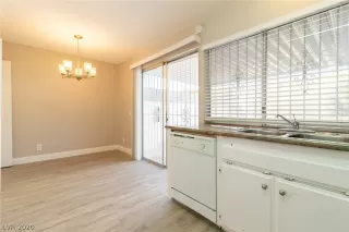 Photo #4: 2226414 Listing 