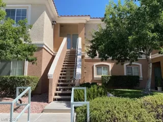 Photo #2: 2226432 Listing