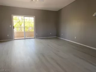 Photo #4: 2226432 Listing