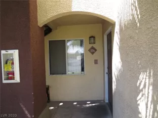 Photo #1: 2226467 Listing