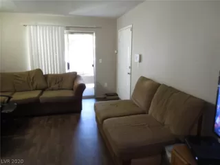 Photo #3: 2226467 Listing