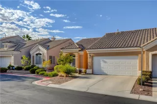 Photo #2: 2226494 Listing