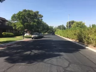 Photo #4: 2226507 Listing