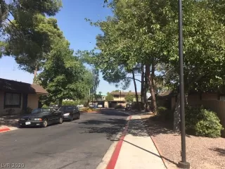 Photo #5: 2226507 Listing