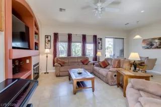 Photo #2: 2226513 Listing