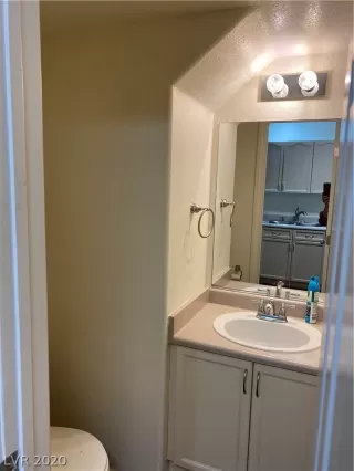 Photo #4: 2226588 Listing 