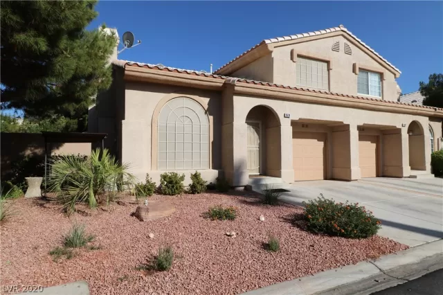 MLS: 2226622 Condo For Sale