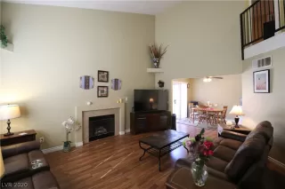 Photo #2: 2226622 Listing