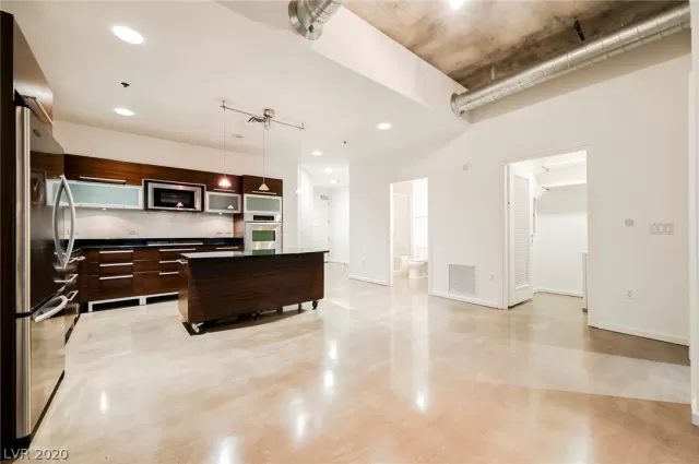 MLS: 2226627 Condo For Sale
