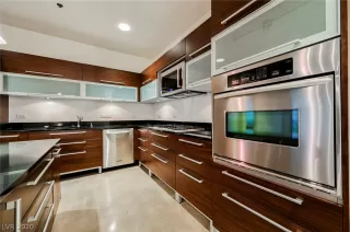Photo #2: 2226627 Listing 
