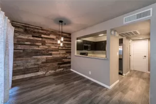 Photo #2: 2226635 Listing 