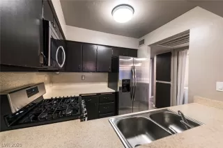 Photo #4: 2226635 Listing 