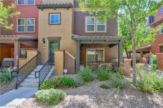 Photo #1: 2226649 Listing