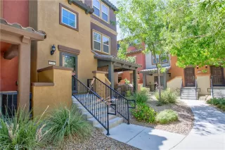 Photo #3: 2226649 Listing