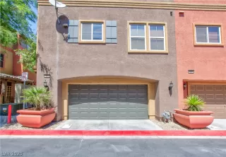 Photo #5: 2226649 Listing