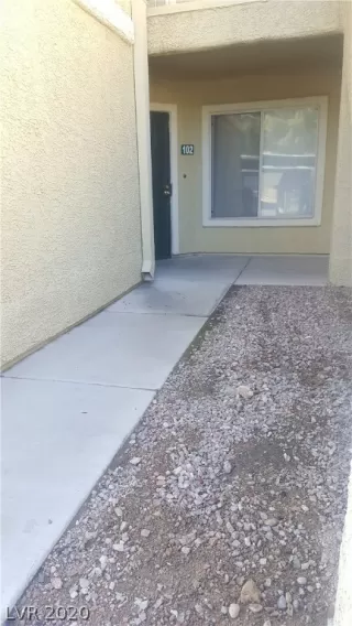 Photo #2: 2226650 Listing