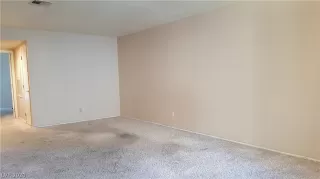 Photo #4: 2226650 Listing