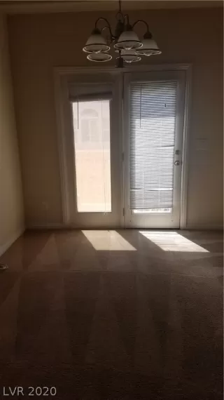 Photo #5: 2226659 Listing