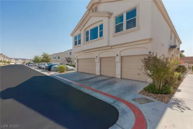 MLS: 2226668 Condo For Sale