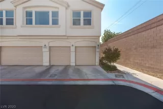 Photo #1: 2226668 Listing