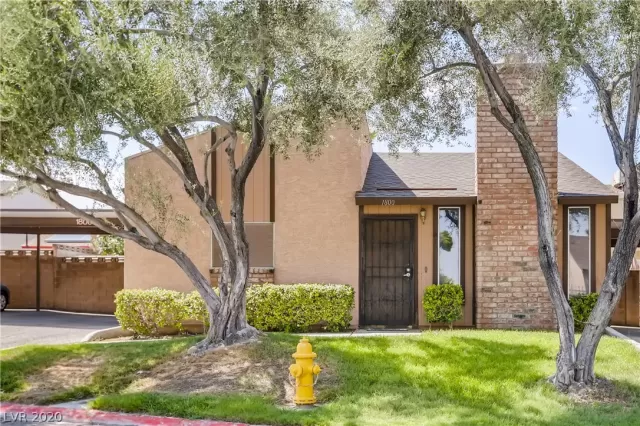 MLS: 2226672 Condo For Sale