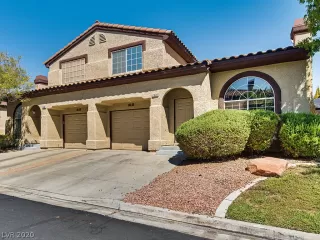 Photo #2: 2226690 Listing