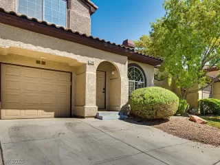 Photo #3: 2226690 Listing