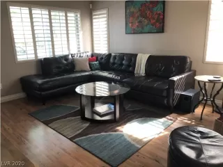 Photo #5: 2226695 Listing