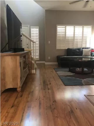 Photo #6: 2226695 Listing