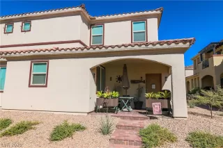 Photo #5: 2226701 Listing