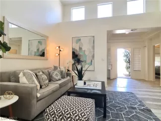 Photo #3: 2226733 Listing 
