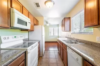 Photo #1: 2226754 Listing