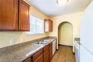 Photo #3: 2226754 Listing