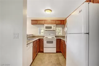 Photo #2: 2226760 Listing 