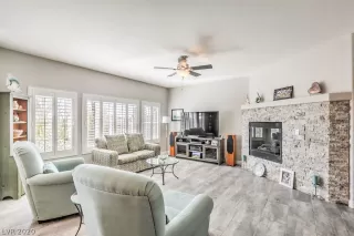 Photo #1: 2226825 Listing 